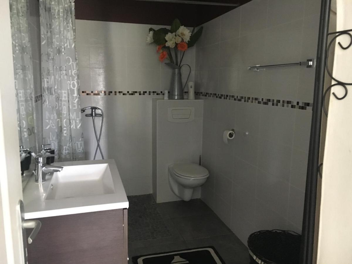 Holiday home Piscine Et Jacuzzi A 2km De La De St Georges De Didonne Saint-Georges-de-Didonne