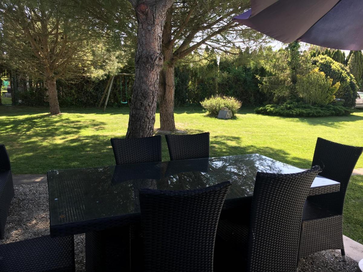 Piscine Et Jacuzzi A 2km De La De St Georges De Didonne Holiday home Saint-Georges-de-Didonne